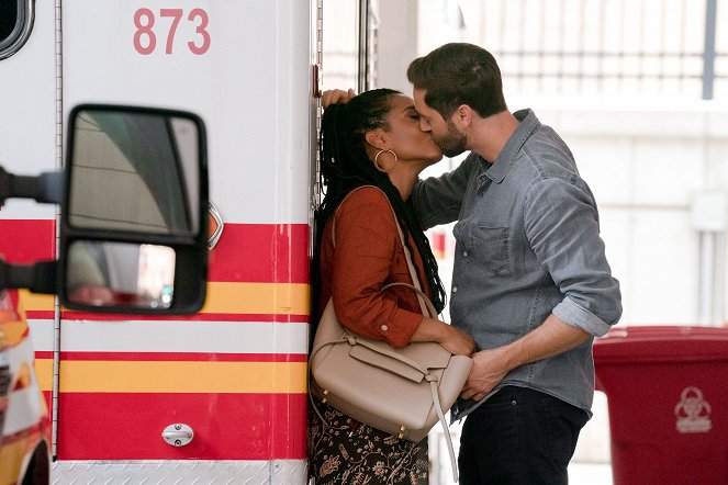 New Amsterdam - We're in This Together - Photos - Freema Agyeman, Ryan Eggold
