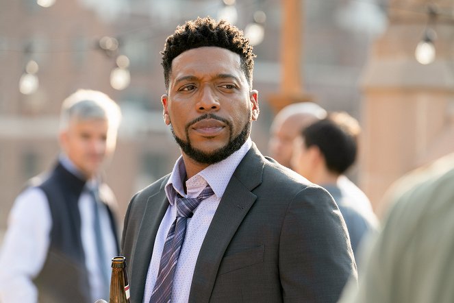 New Amsterdam - We're in This Together - Van film - Jocko Sims