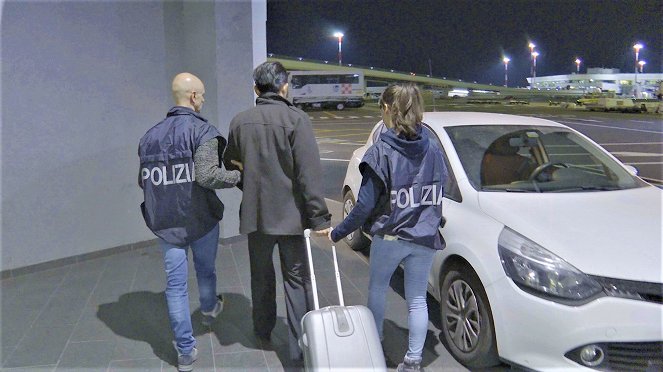Airport Security: Rome - Z filmu