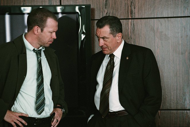 Asesinato justo - De la película - Donnie Wahlberg, Robert De Niro