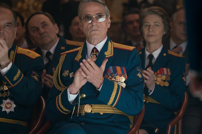 Red Sparrow - Photos - Jeremy Irons