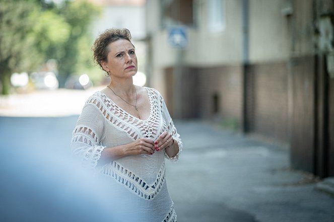 Iveta - Season 1 - Episode 1 - Filmfotók - Zuzana Mauréry