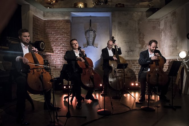 Hudební návštěva v muzeu: Prague Cello Trio - De la película