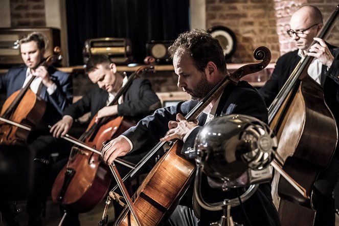 Hudební návštěva v muzeu: Prague Cello Trio - De la película