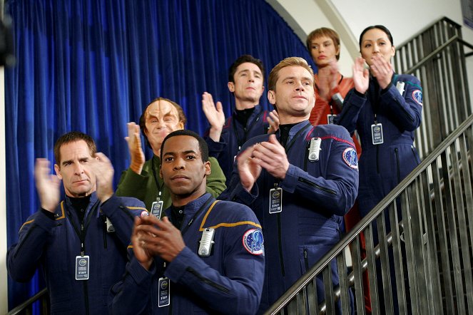 Star Trek: Enterprise - Demons - Van film - Scott Bakula, John Billingsley, Anthony Montgomery, Dominic Keating, Connor Trinneer, Jolene Blalock, Linda Park