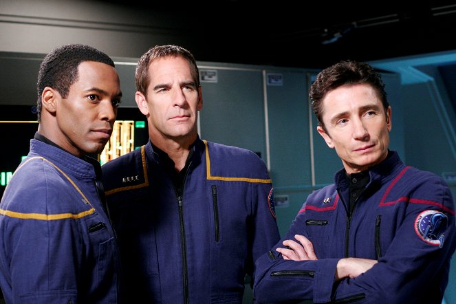 Star Trek: Enterprise - Season 4 - Terra Prime - Photos - Anthony Montgomery, Scott Bakula, Dominic Keating