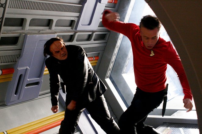 Star Trek: Enterprise - In a Mirror, Darkly: Deel 2 - Van film
