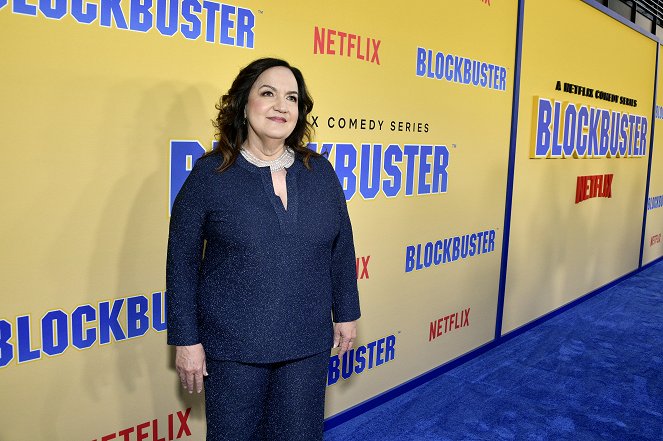 Blockbuster - De eventos - Blockbuster S1 Premiere at Netflix Tudum Theater on October 27, 2022 in Los Angeles, California