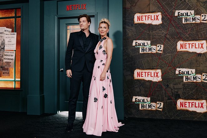 Enola Holmesová 2 - Z akcií - Netflix Enola Holmes 2 Premiere on October 27, 2022 in New York City