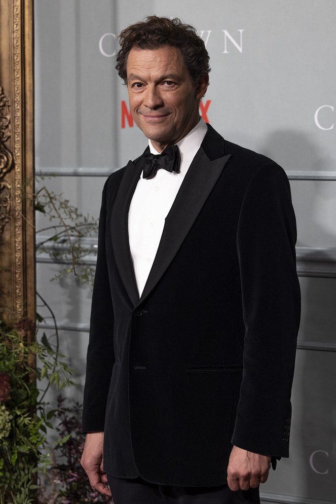 The Crown - Season 5 - Events - The Crown Season 5 World Premiere on November 8, 2022 in London, United Kingdom - Dominic West