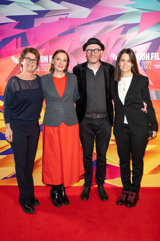 Apám sárkánya - Rendezvények - Premiere Screening of "My Father's Dragon" during the 66th BFI London Film Festival at NFT1, BFI Southbank, on October 8, 2022 in London, England - Bonnie Curtis, Nora Twomey, Paul Young, Julie Lynn