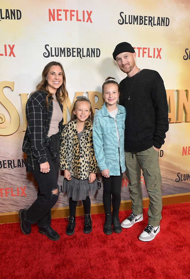 Snivokraj - Z akcií - Netflix's "Slumberland" world premiere at Westfield Century City on November 09, 2022 in Los Angeles, California