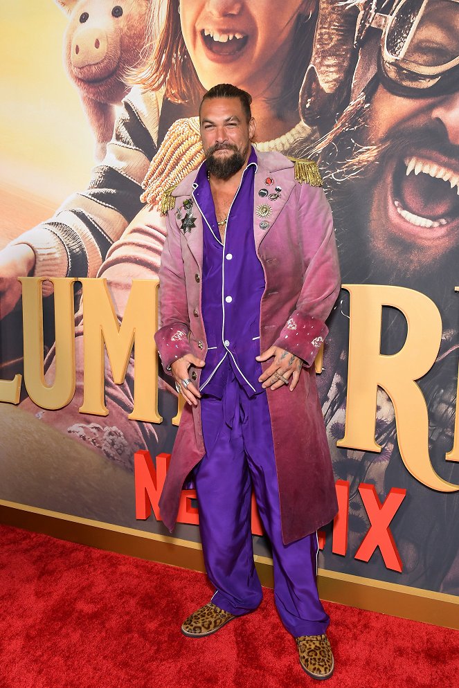 Snivokraj - Z akcií - Netflix's "Slumberland" world premiere at Westfield Century City on November 09, 2022 in Los Angeles, California - Jason Momoa