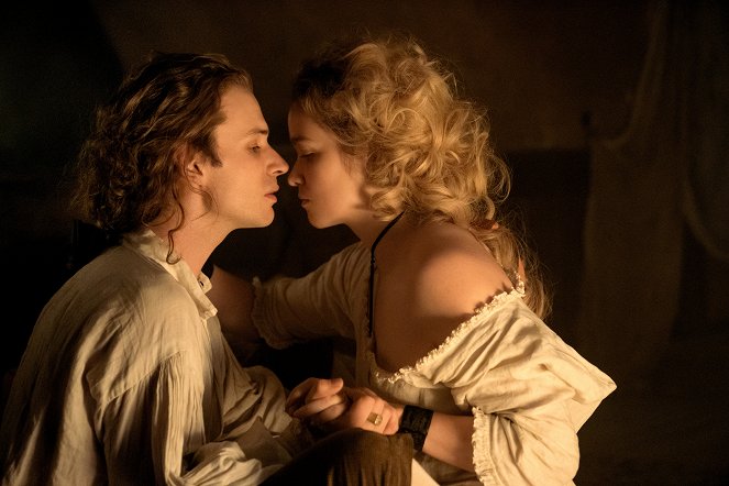 Dangerous Liaisons - Love or War - Z filmu - Nicholas Denton, Alice Englert