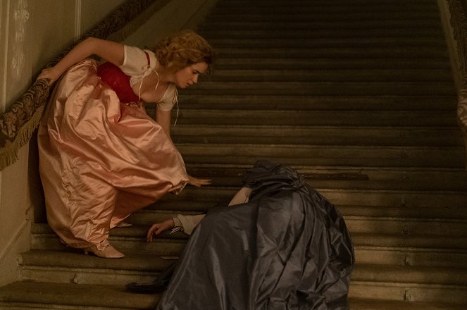 Dangerous Liaisons - Conquer or Die - Filmfotos - Alice Englert