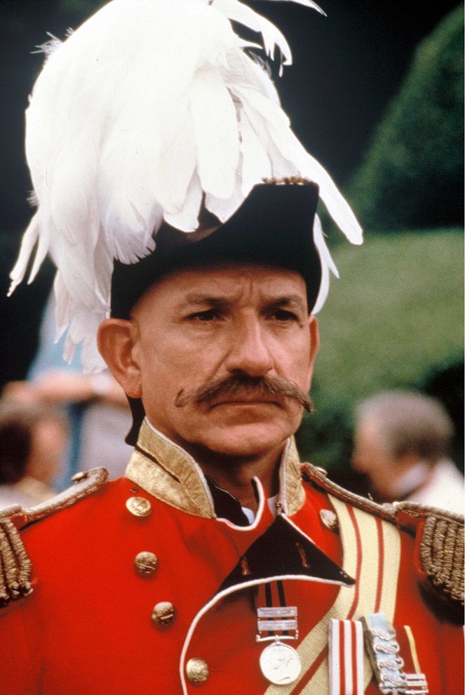 Alice in Wonderland - Photos - Ben Kingsley