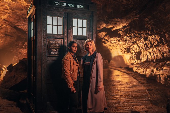 Doctor Who - Flux - The Power of the Doctor - Photos - Mandip Gill, Jodie Whittaker