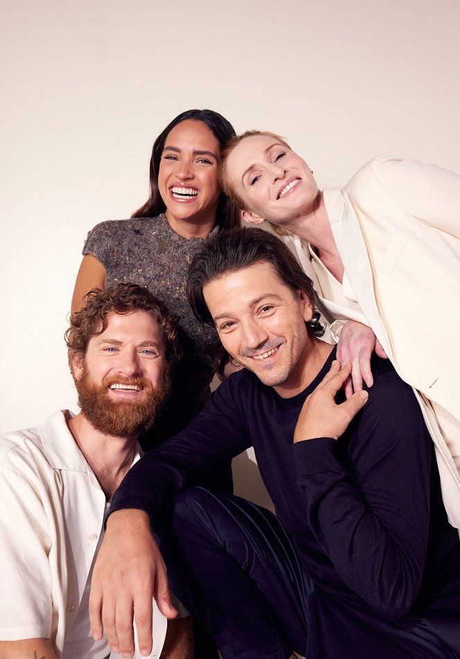 Andor - Season 1 - Werbefoto - Kyle Soller, Adria Arjona, Diego Luna, Genevieve O'Reilly