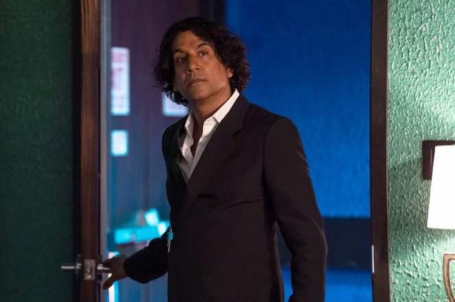 The Cleaning Lady - Trust - Photos - Naveen Andrews