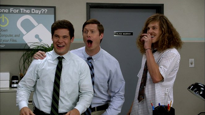Workaholics - Snackers - Photos
