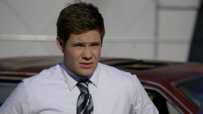 Workaholics - The One Where the Guys Play Basketball and Do the "Friends" Title Thing - Van film