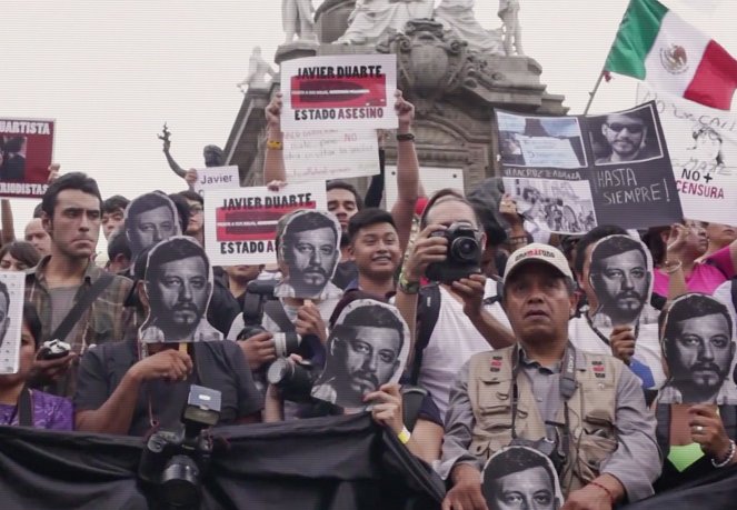 En plein jour : Mexico à l'heure du crime - Film