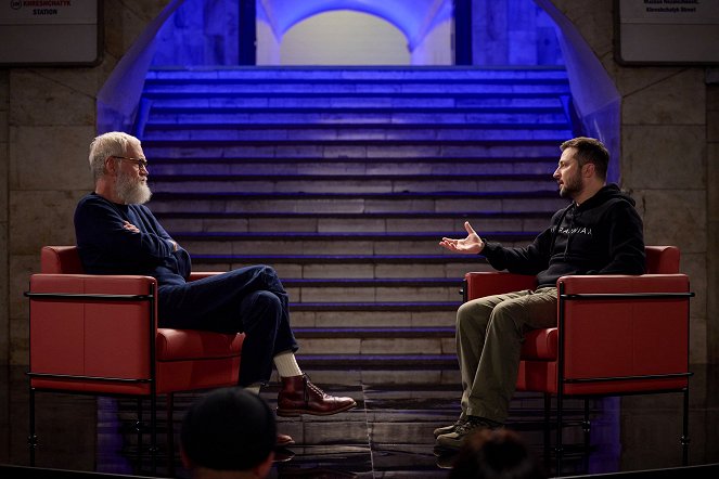 David Letterman: A következő vendégemet nem kell bemutatni - A következő vendég – David Letterman interjúja Volodimir Zelenszkijjel - Filmfotók