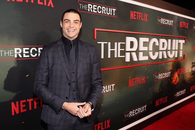 Rekrut - Z akcí - Netflix's The Recruit Los Angeles Premiere at The Grove AMC on December 08, 2022 in Los Angeles, California - Noah Centineo