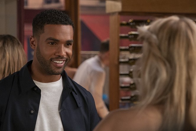 Emily in Paris - Season 3 - I Have Two Lovers - Photos - Lucien Laviscount