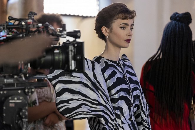 Emily in Paris - Season 3 - What's It All About... - Making of - Lily Collins