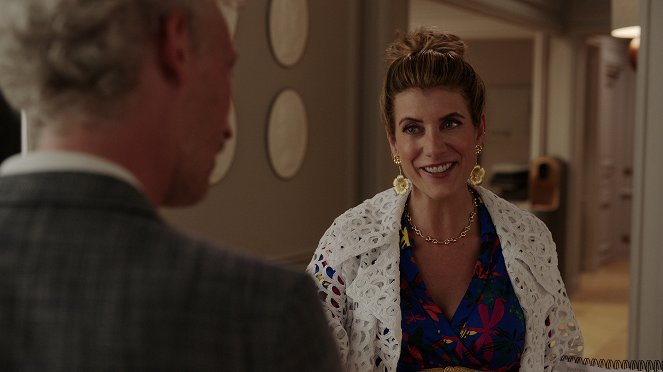 Emily in Paris - Season 3 - I Have Two Lovers - Photos - Kate Walsh