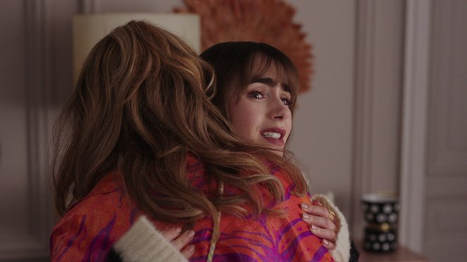 Emily in Paris - Season 3 - I Have Two Lovers - Van film - Lily Collins