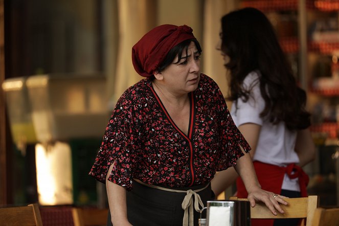 Aşk Mantık İntikam - Episode 1 - De la película - Zeynep Kankonde