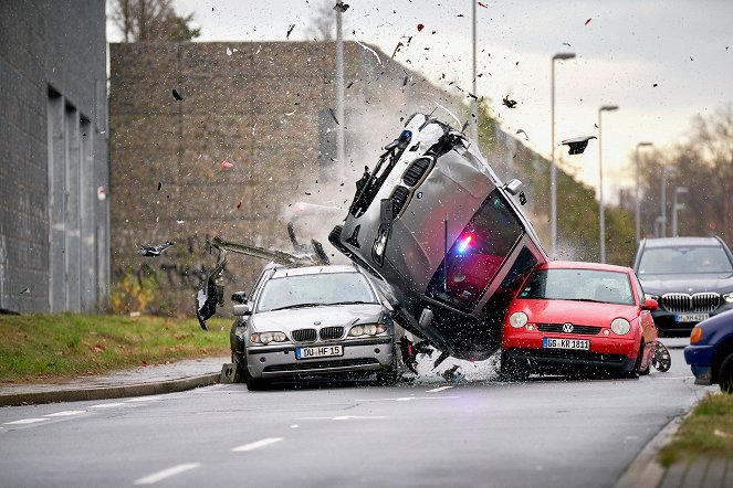 Alarm für Cobra 11 - Die Autobahnpolizei - Schutzlos - Photos