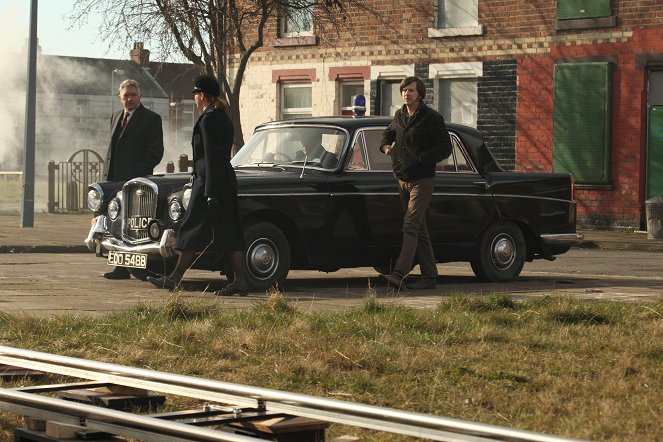 Inspector George Gently - Season 6 - Gently Between the Lines - Van de set