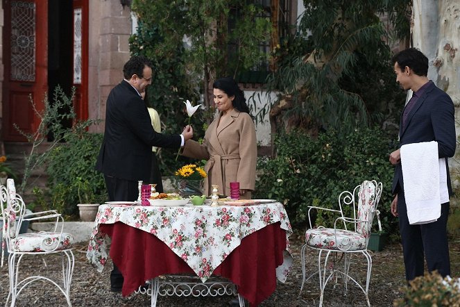 Üç Kız Kardeş - Episode 15 - Photos