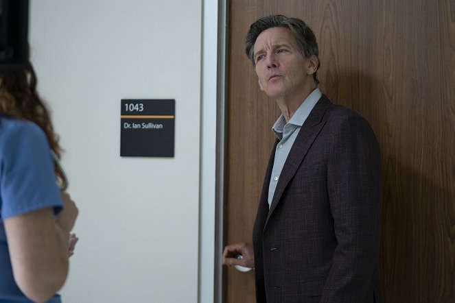 The Resident - One Bullet - Photos - Andrew McCarthy