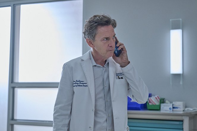 The Resident - For Better or Worse - Photos - Andrew McCarthy