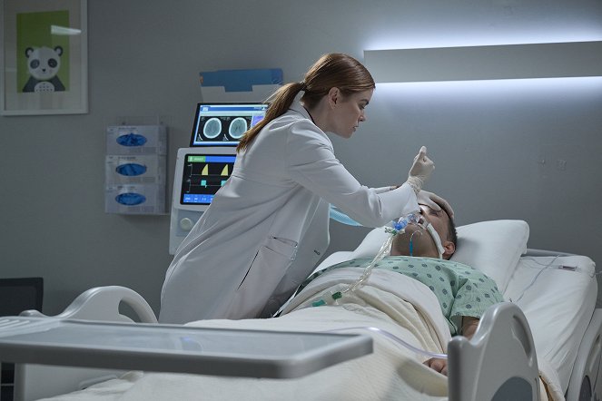 The Resident - The Better Part of Valor - Photos - Kaley Ronayne
