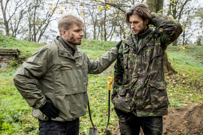 Zakochani po uszy - Episode 21 - Photos - Tomasz Ciachorowski, Mateusz Mosiewicz