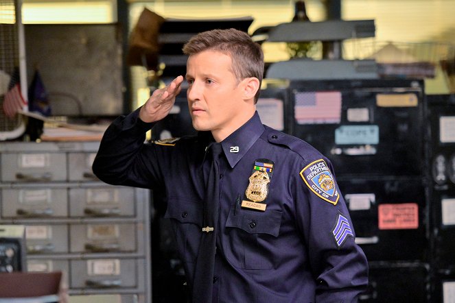 Blue Bloods - Crime Scene New York - Season 12 - On the Arm - Photos - Will Estes