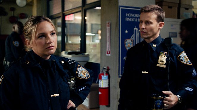 Blue Bloods - Crime Scene New York - Reality Check - Photos - Vanessa Ray, Will Estes