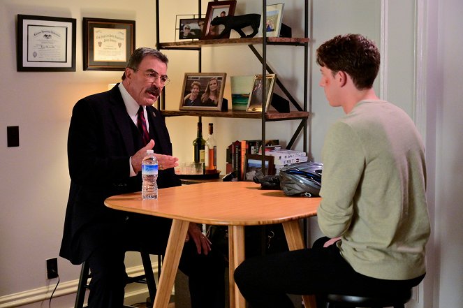 Blue Bloods - Crime Scene New York - Be Smart or Be Dead - Photos - Tom Selleck, Will Hochman