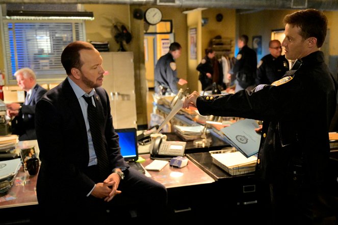 Blue Bloods - Crime Scene New York - Season 12 - Be Smart or Be Dead - Photos - Donnie Wahlberg, Will Estes