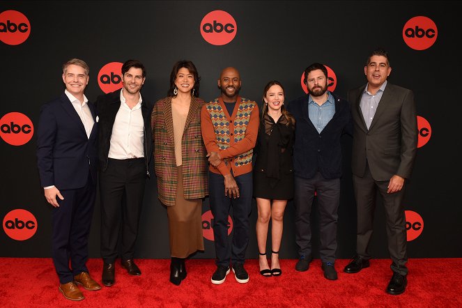 A Million Little Things - Season 5 - Z imprez - ABC Winter TCA Press Tour panels featured in-person Q&As with the stars and executive producers