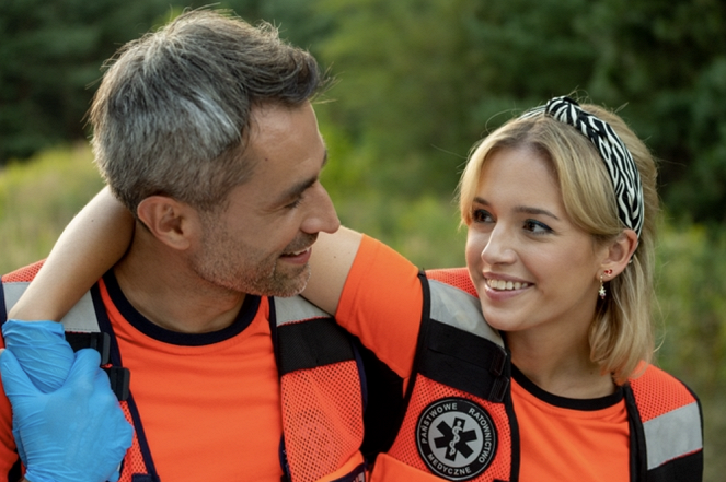 Na sygnale - Season 10 - Kryminał - Z filmu - Hubert Jarczak, Paulina Zwierz