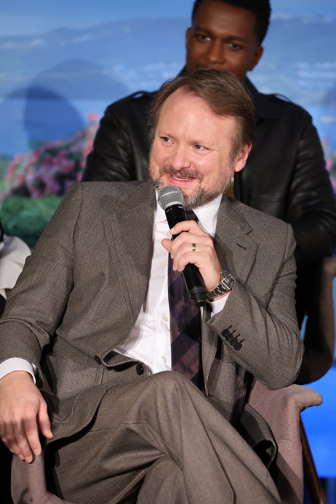 Tőrbe ejtve - Az üveghagyma - Rendezvények - "Glass Onion: A Knives Out Mystery” Press Conference on November 14, 2022 in Los Angeles, California - Rian Johnson