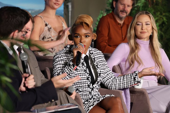 Glass Onion: A Knives Out Mystery - Events - "Glass Onion: A Knives Out Mystery” Press Conference on November 14, 2022 in Los Angeles, California - Janelle Monáe, Kate Hudson