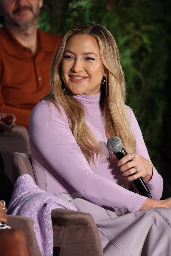 Tőrbe ejtve - Az üveghagyma - Rendezvények - "Glass Onion: A Knives Out Mystery” Press Conference on November 14, 2022 in Los Angeles, California - Kate Hudson