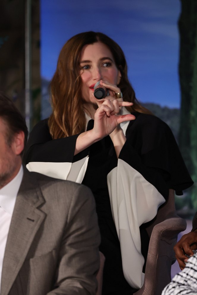 Glass Onion: A Knives Out Mystery - De eventos - "Glass Onion: A Knives Out Mystery” Press Conference on November 14, 2022 in Los Angeles, California - Kathryn Hahn